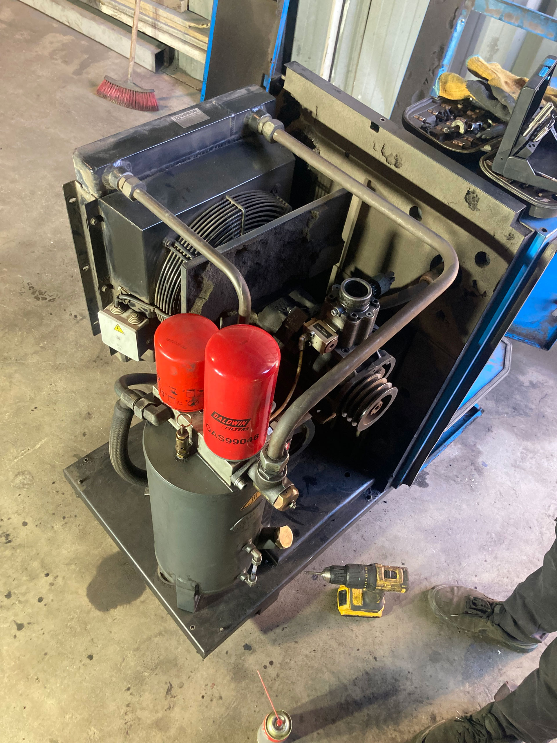 Mantención correctiva
Compresor de Tornillo Michelin
15hp – 8 Bar
Talcahuano, Junio 2023